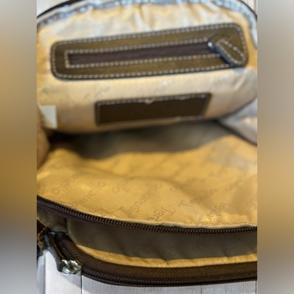 Tignanello Brown 100% Genuine Pebbled Leather Crossbody Many Pockets/Openings - Picture 7 of 16